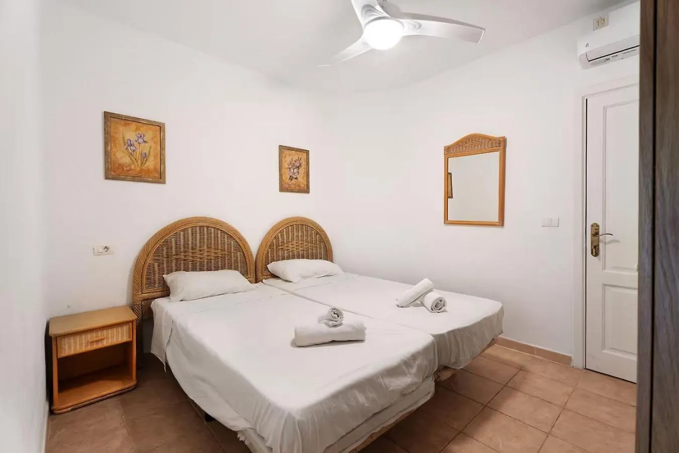 03 Club Atlantis Tenerife Costa Adeje  Apartment